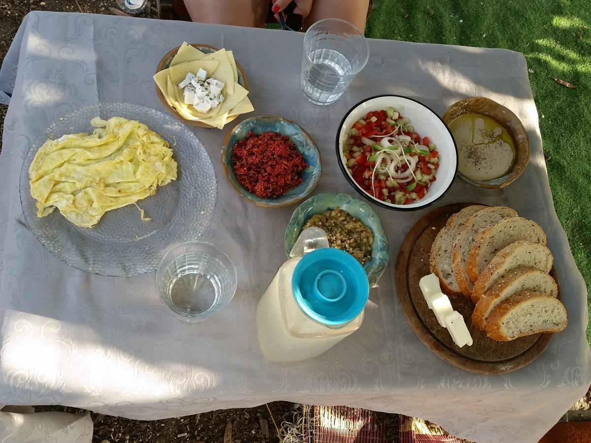 Hosting Lev Kadita Villa Kültér fotó